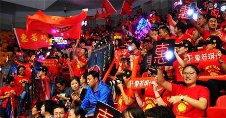 谢幕!中国女排队长举办退役仪式!1米9身高成为进演艺圈障碍?